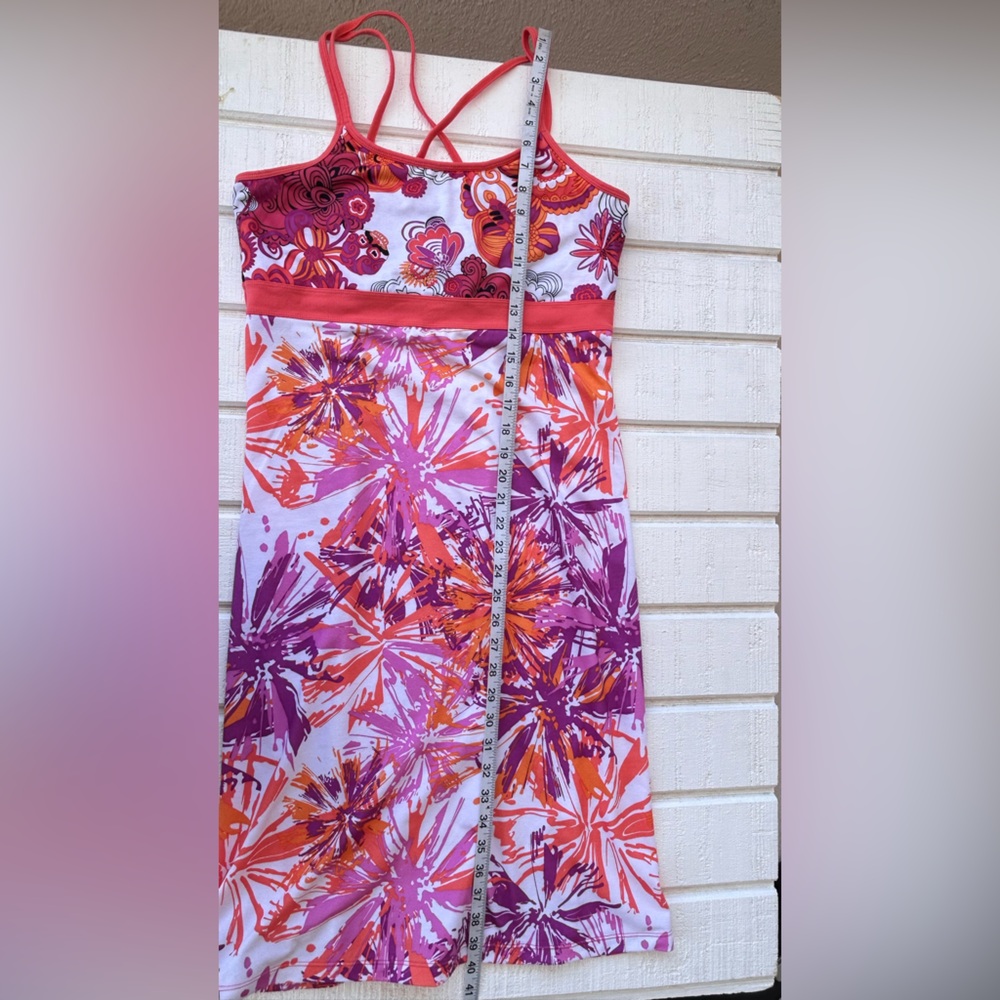 prAna Women’s Ayla Dress Athleisure/Outdoor Shelf Bra CrissCross Straps Size XL - Picture 10 of 10